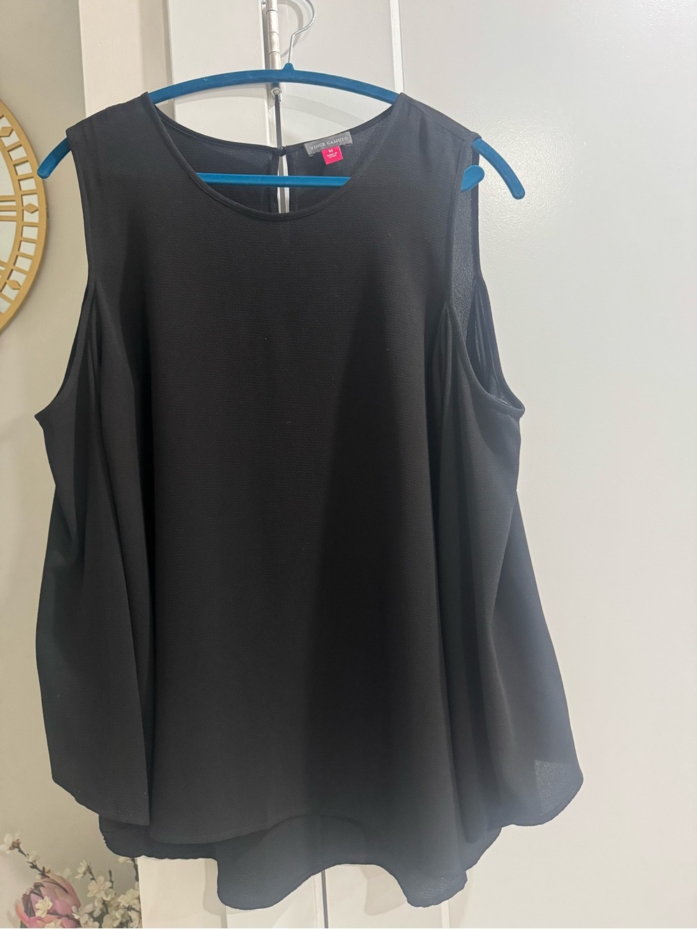 Vince Camuto Black Cold-Shoulder Flowing Blouse